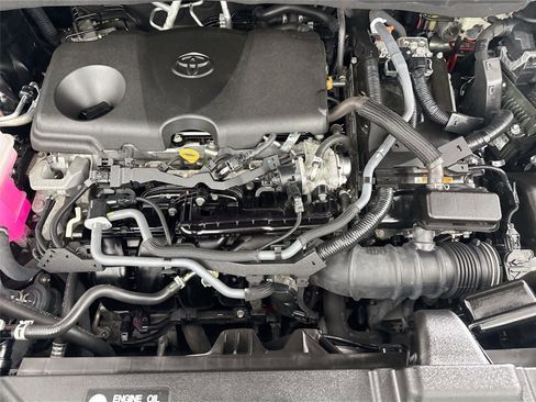 Certified 2024 Toyota Sienna LE image 39