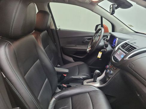 Used 2016 Chevrolet Trax LTZ w/ LPO, Protection Package AWD/4WD image 21