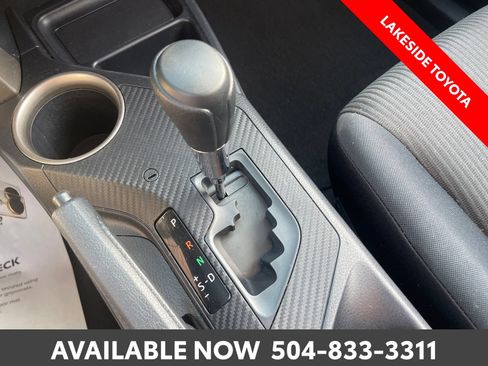 Used 2015 Toyota RAV4 LE FWD image 30