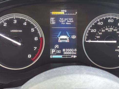 Used 2022 Subaru Forester Premium AWD/4WD image 10