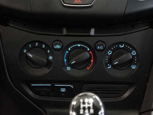 Used 2012 Ford Focus S FWD image 20