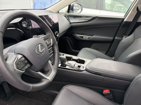 Used 2025 Lexus NX 350h AWD w/ Cold Area Package image 9