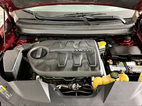 Used 2019 Jeep Cherokee Latitude w/ Popular Appearance Group FWD image 31