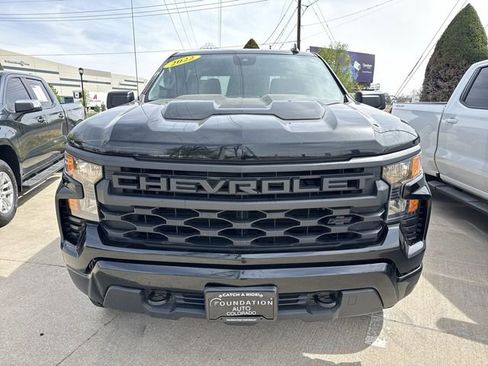 Used 2022 Chevrolet Silverado 1500 Custom Trail Boss w/ Midnight Edition image 28