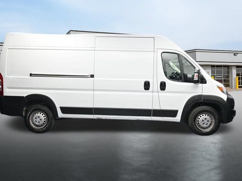 Used 2024 RAM ProMaster 2500 w/ Premium Convenience Group FWD image 6