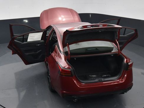 Certified 2025 Nissan Altima 2.5 SR image 43