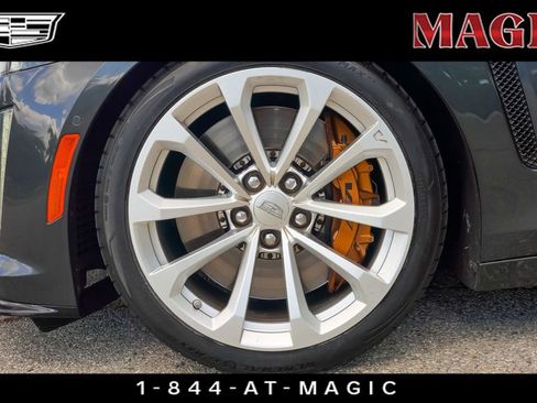 Used 2016 Cadillac CTS V w/ Luxury Package image 7