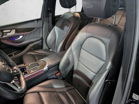 Used 2020 Mercedes-Benz GLC 300 4MATIC image 22