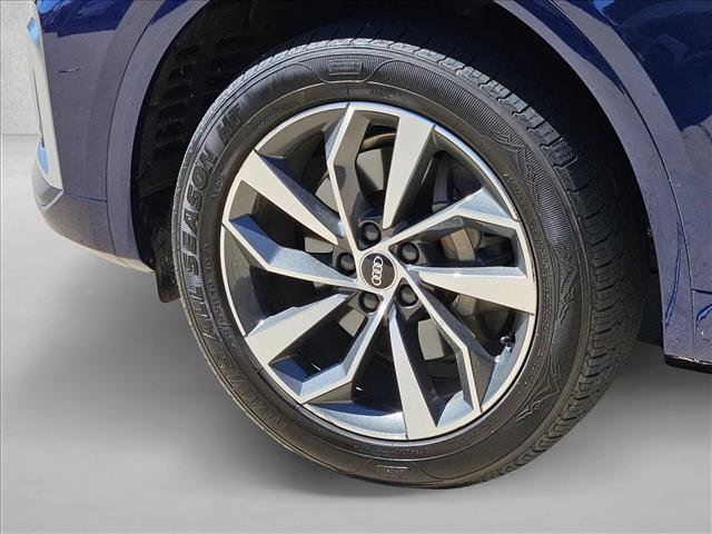 Certified 2022 Audi Q5 2.0T Premium AWD/4WD image 9