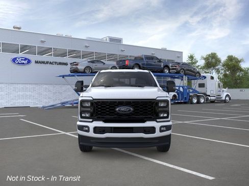 New 2026 Ford F250 Lariat w/ Black Appearance Package AWD/4WD image 6