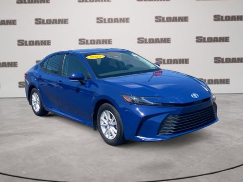 Used 2025 Toyota Camry LE w/ Convenience Package AWD/4WD image 7