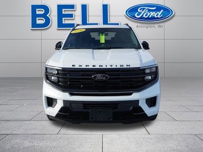 New 2026 Ford Expedition Platinum w/ Stealth Appearance Package