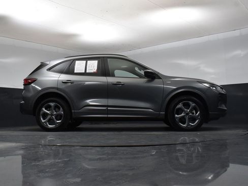 Used 2023 Ford Escape ST-Line image 36