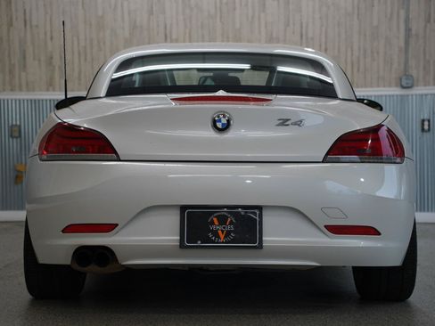 Used 2012 BMW Z4 sDrive28i RWD image 9