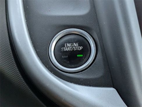 Used 2020 Chevrolet Sonic LT image 32