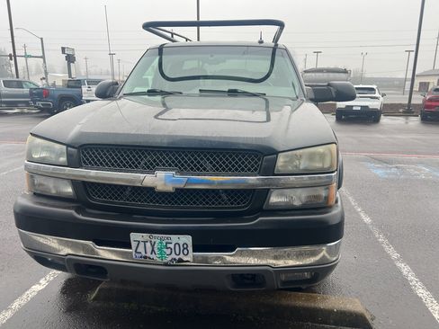 Used 2003 Chevrolet Silverado 2500 LT image 2
