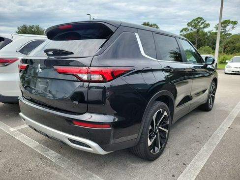Used 2024 Mitsubishi Outlander FWD image 6