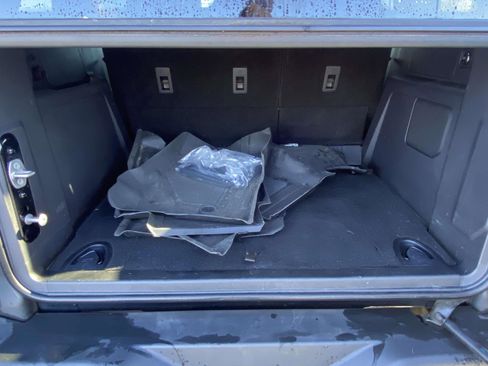 Used 2024 Ford Bronco Outer Banks image 9