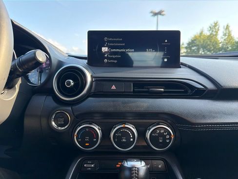 Used 2024 MAZDA MX-5 Miata RF Grand Touring RWD image 17