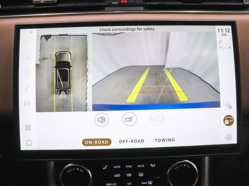 Used 2023 Land Rover Range Rover Long Wheelbase Autobiography image 40