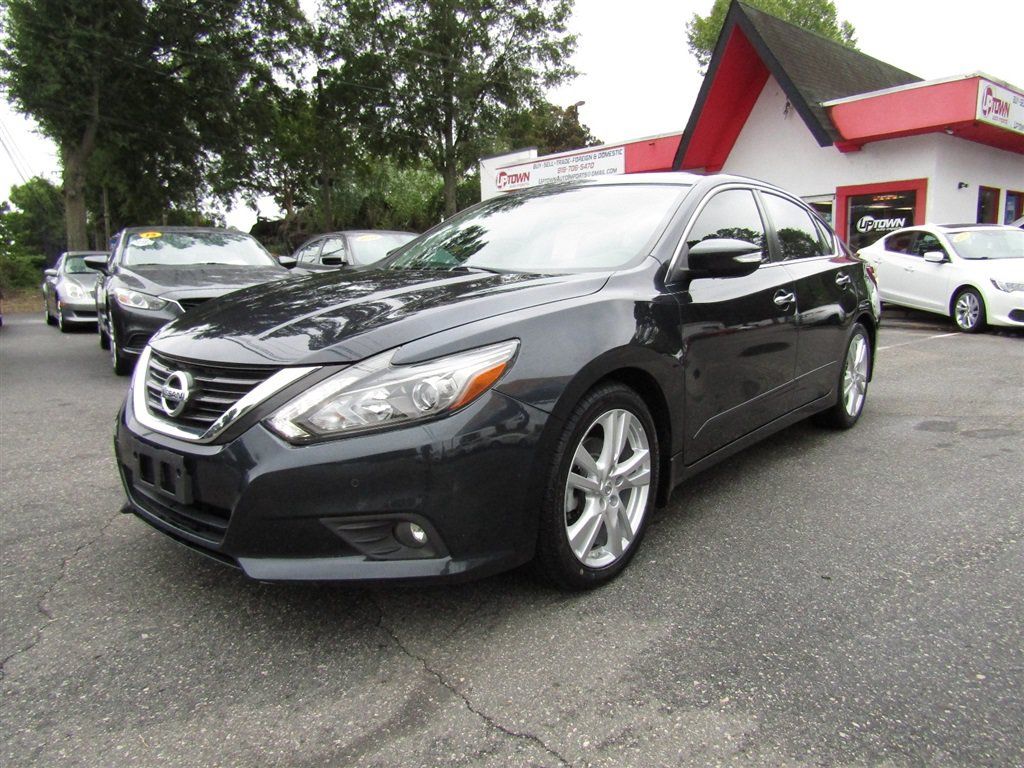 Used 2017 Nissan Altima 3.5 SL w/ 3.5SL Technology Package FWD image 11