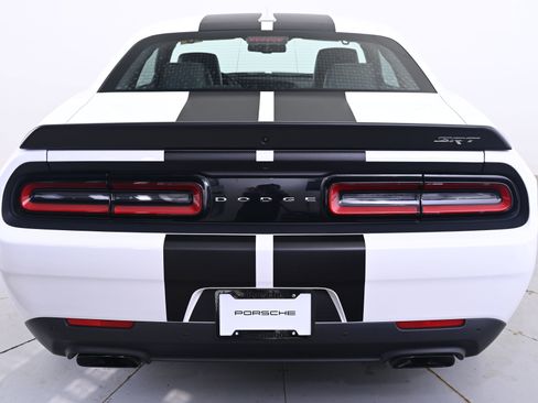 Used 2015 Dodge Challenger SRT Hellcat image 6