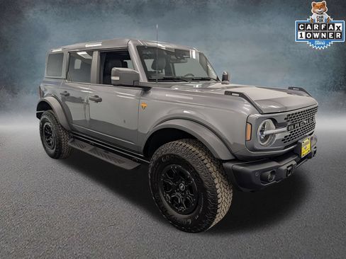 Used 2025 Ford Bronco Badlands AWD/4WD image 3