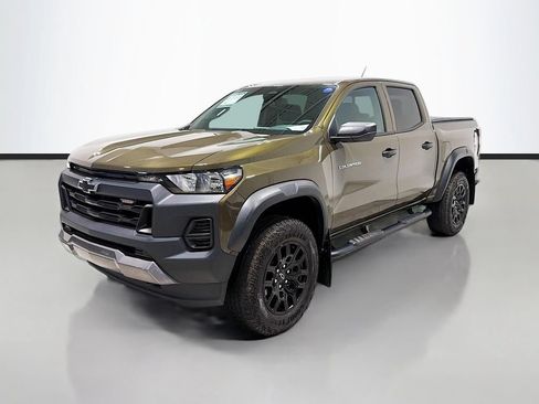 Used 2024 Chevrolet Colorado Trail Boss w/ Advanced Trailering Package AWD/4WD image 7