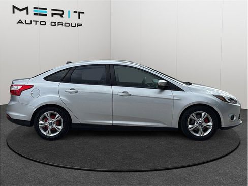 Used 2014 Ford Focus SE image 9