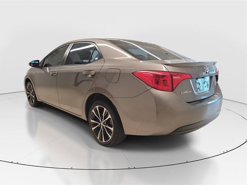 Used 2017 Toyota Corolla SE image 5