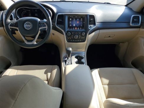 Used 2017 Jeep Grand Cherokee Laredo w/ Quick Order Package 2BE image 14