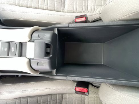 New 2026 Honda HR-V LX image 19