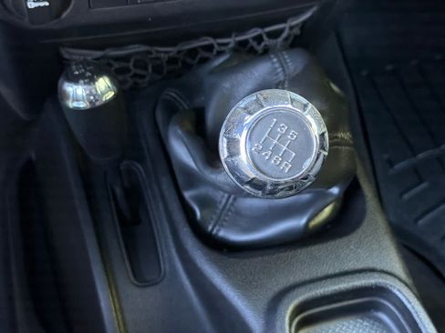 Used 2011 Jeep Wrangler Sport AWD/4WD image 21