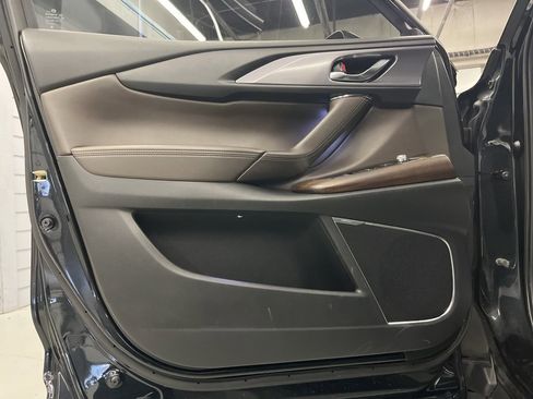 Used 2021 MAZDA CX-9 Signature image 9