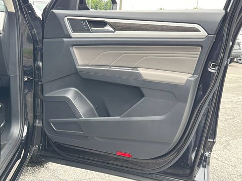 Certified 2023 Volkswagen Atlas SE FWD image 7