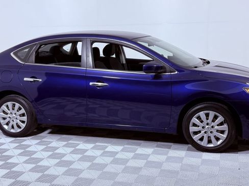 Used 2019 Nissan Sentra S image 2