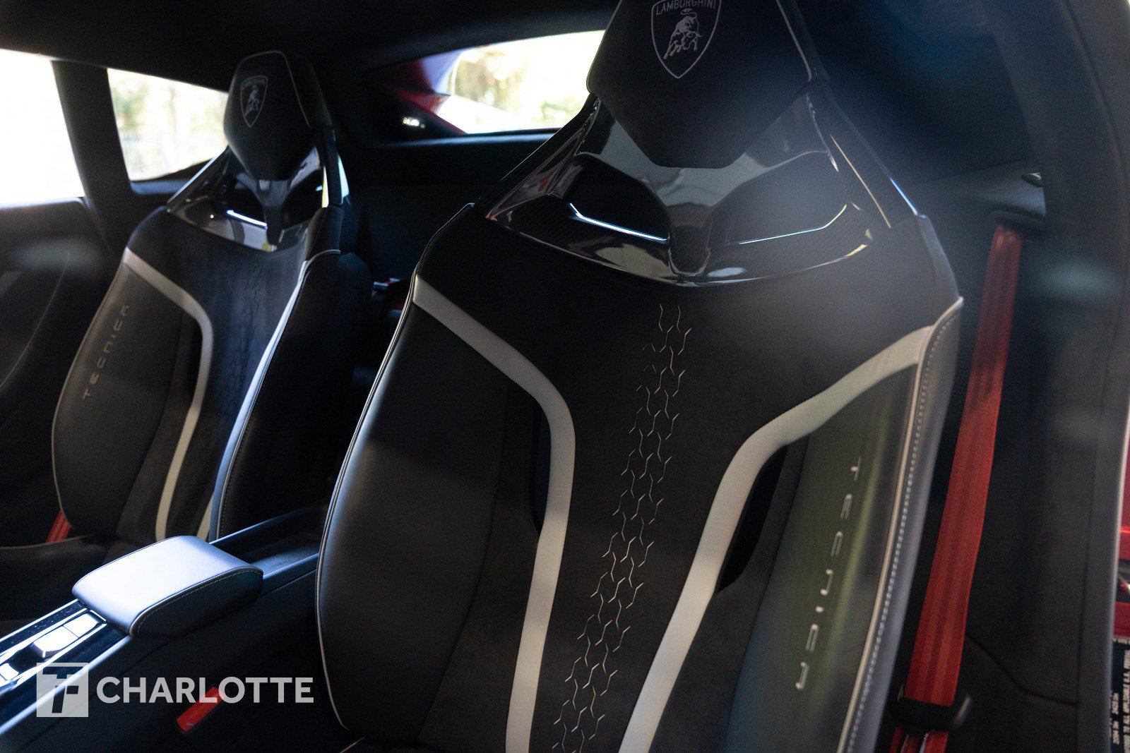 Used 2023 Lamborghini Huracan Tecnica RWD image 22