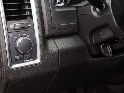 Used 2022 RAM 1500 Classic SLT w/ Electronics Group AWD/4WD image 12