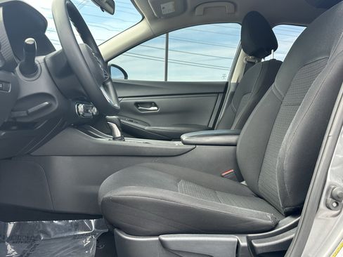 Used 2023 Nissan Sentra S FWD image 9