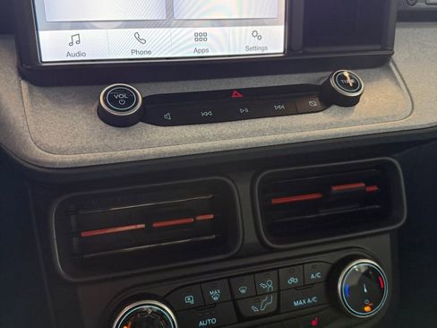 Used 2023 Ford Maverick XLT w/ Equipment Group 300A Standard image 10