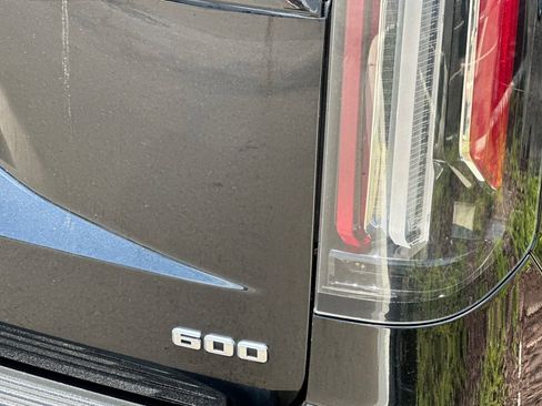 Used 2023 Cadillac Escalade Premium Luxury RWD image 40