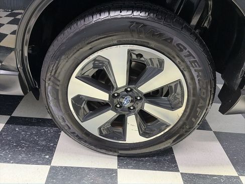 Used 2018 Subaru Forester 2.5i Premium w/ All-Weather Package AWD/4WD image 8