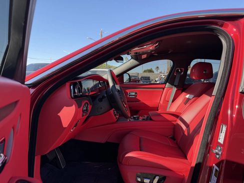 Used 2024 Rolls-Royce Ghost image 21