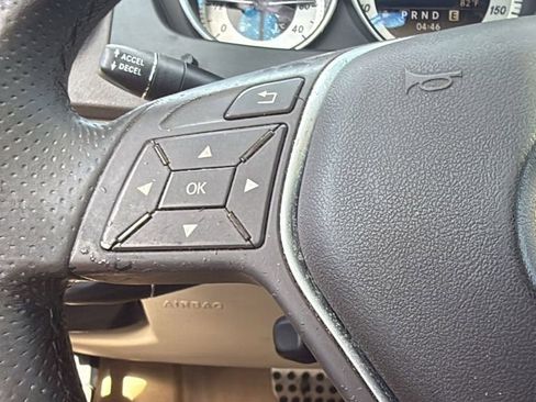 Used 2012 Mercedes-Benz C 250 Sedan image 30