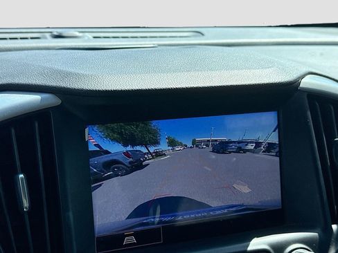 Used 2024 GMC Terrain SLT w/ Infotainment Package II image 16