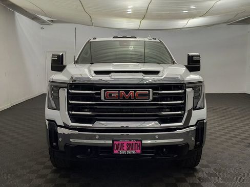 Used 2024 GMC Sierra 2500 SLT w/ SLT Premium Package image 6