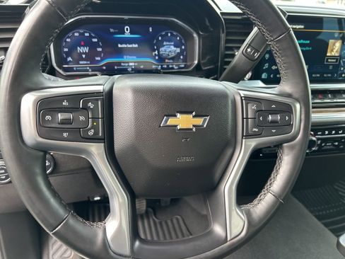 Used 2025 Chevrolet Silverado 1500 LT AWD/4WD image 20