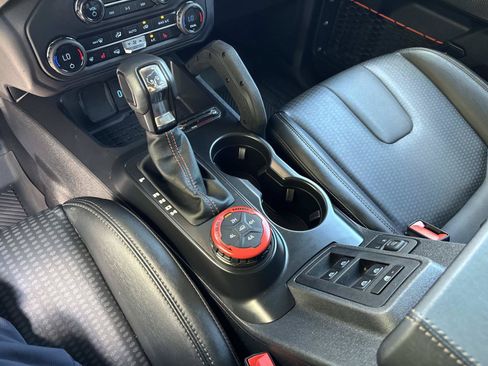 Used 2024 Ford Bronco Raptor AWD/4WD image 25