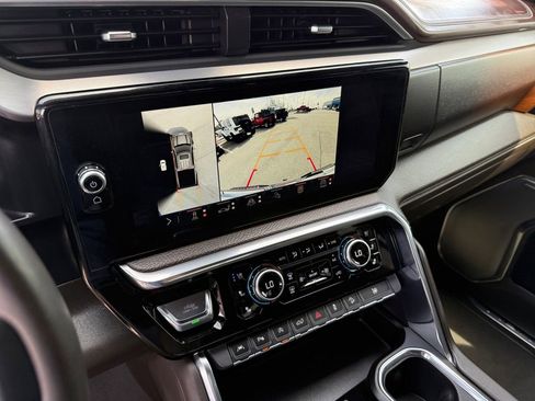 Used 2024 GMC Sierra 1500 Denali w/ Technology Package image 18