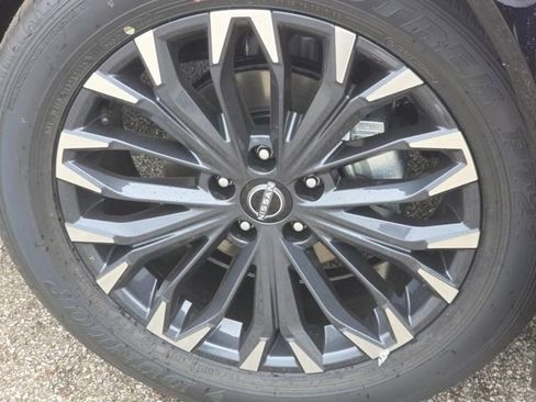 New 2026 Nissan Rogue Platinum w/ Platinum Premium Package image 18